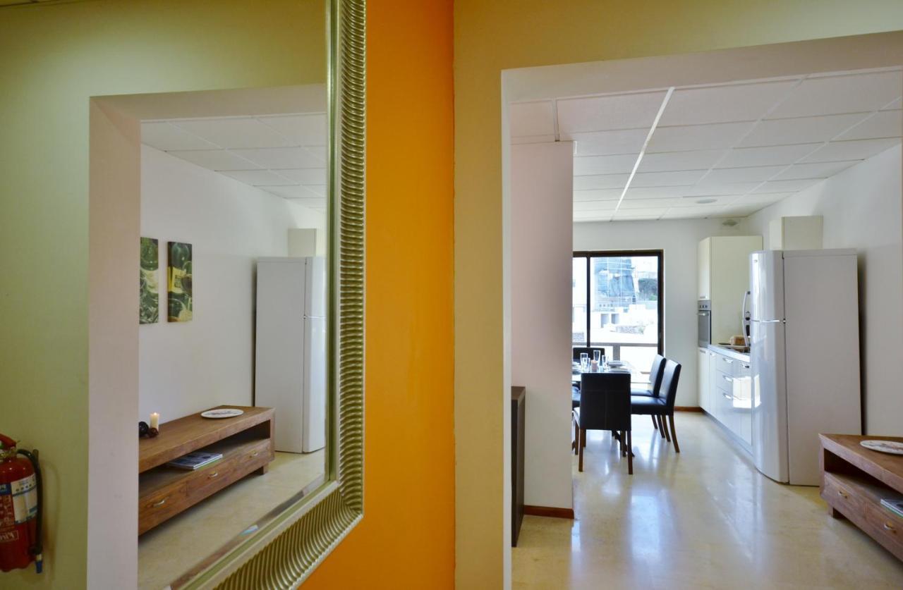 Large St Julians Central 2 Apartment Saint Julian's ภายนอก รูปภาพ